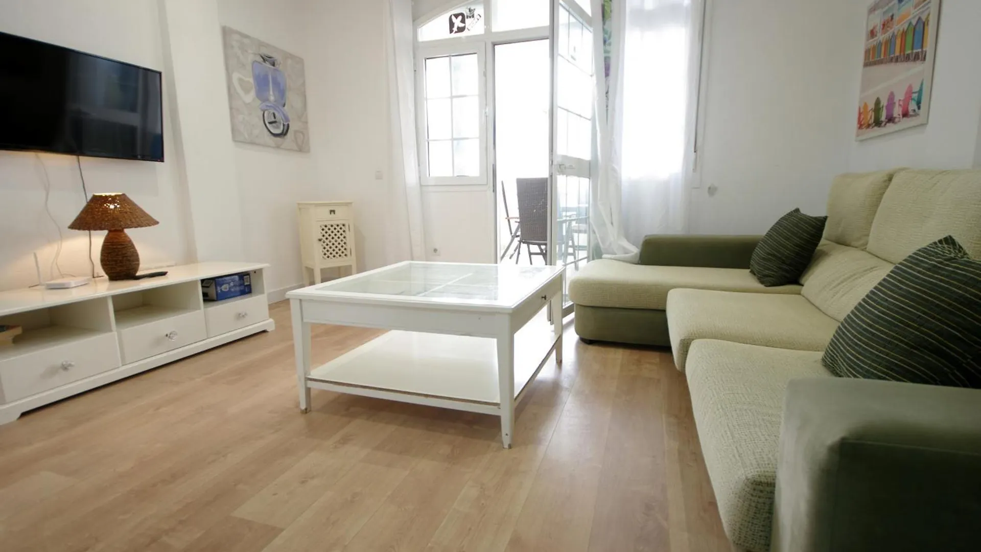 Livingtarifa Apartamento Agaporni