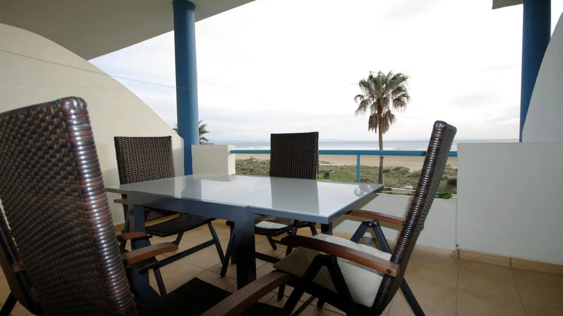 Livingtarifa Apartamento Agaporni Spain