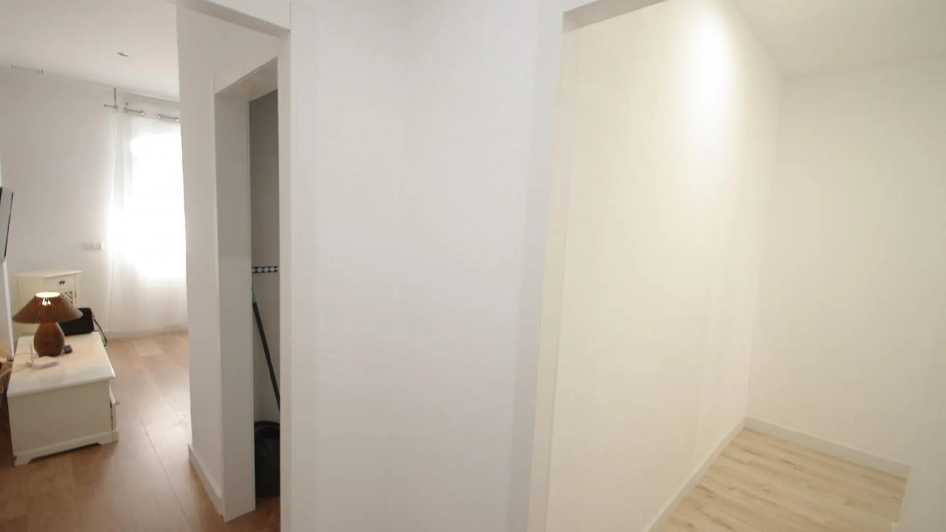 Livingtarifa Apartamento Agaporni Spain